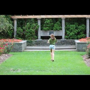 Meet your Posher, Abby